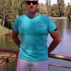 Парень из Чебоксары, ищу девушку любого возраста для страстного вечера или ночи Парень из Чебоксары, ищу девушку любого возраста для страстного вечера или ночи